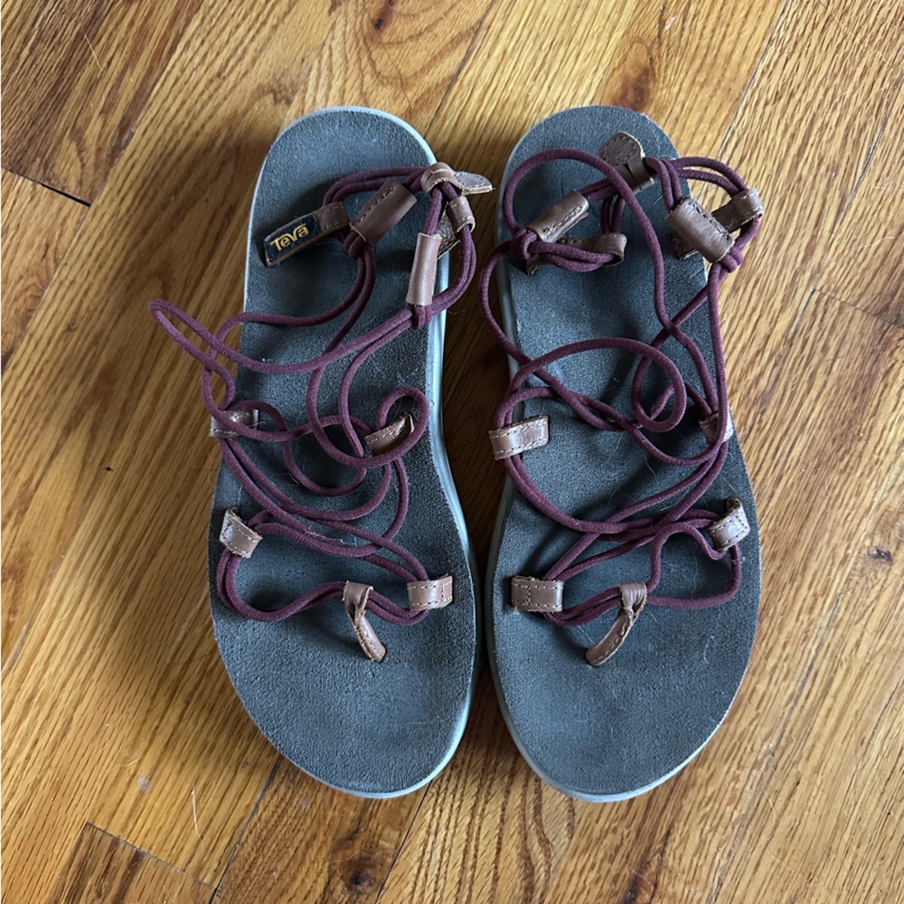 Teva Voya Infinity Sandal